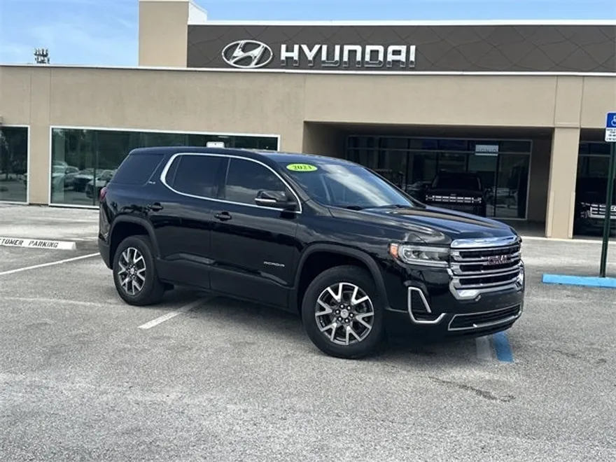 2023 Gmc Acadia SLE photo 1