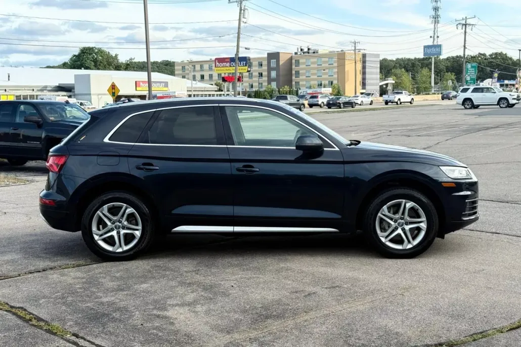 2018 Audi Q5 Premium Plus photo 1