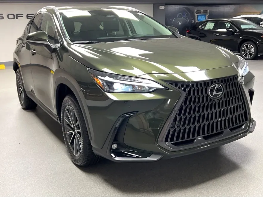 2026 Lexus NX 350 Premium photo 1