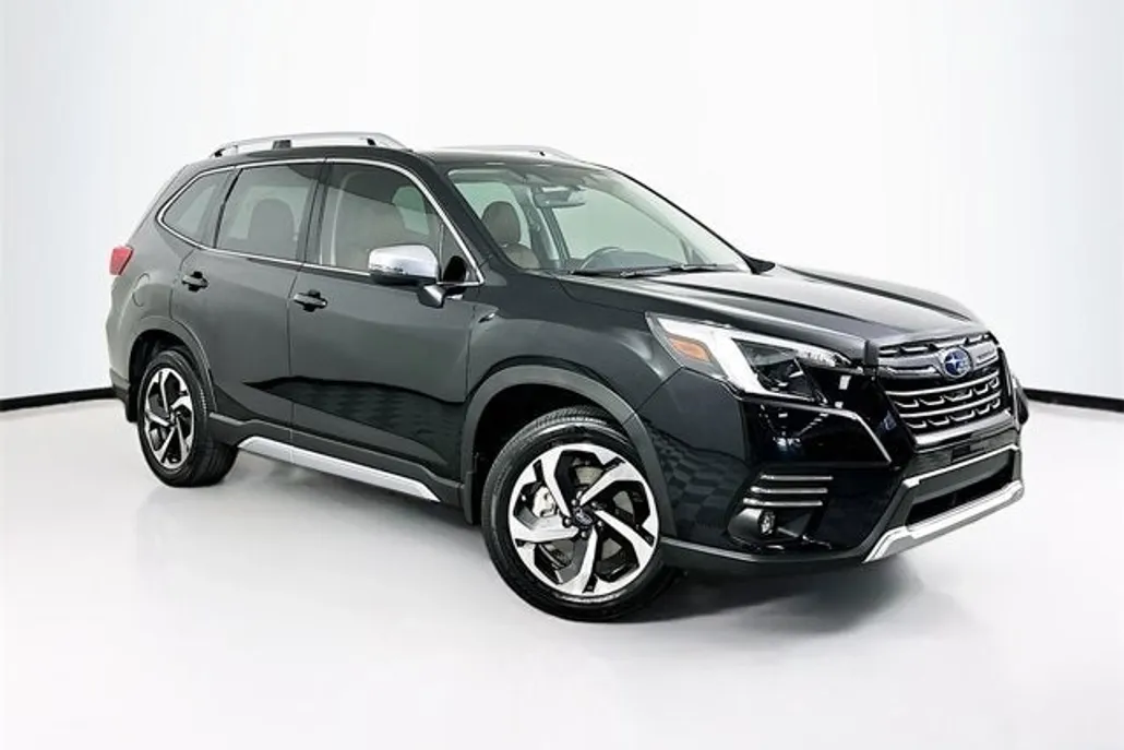 2024 Subaru Forester Touring photo 1
