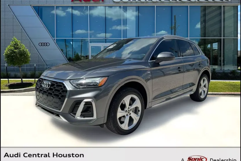 2023 Audi Q5 S line Premium Plus photo 1