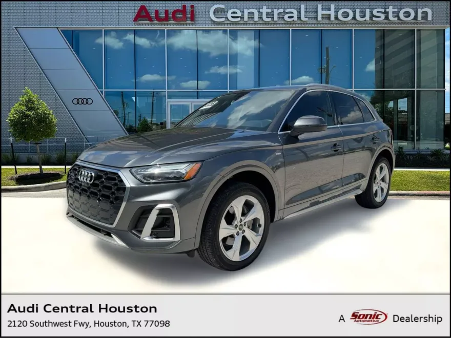 2023 Audi Q5 S line Premium Plus photo 1