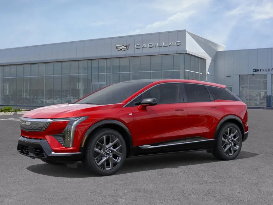 2025 Cadillac Optiq Luxury photo 1