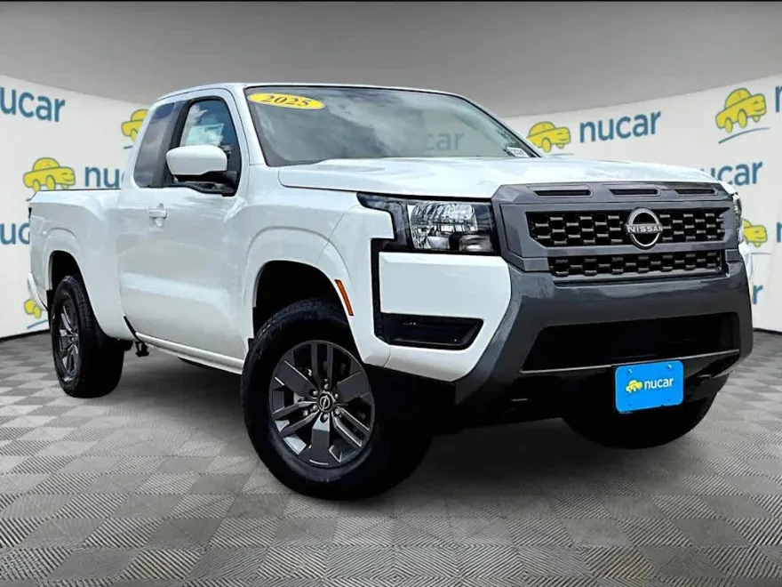 2025 Nissan Frontier SV photo 1