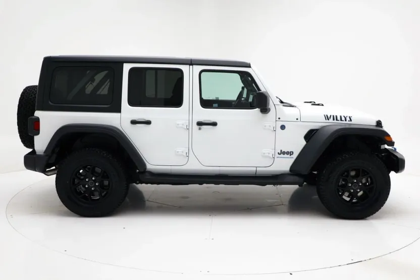 2024 Jeep Wrangler Willys 4xe photo 1