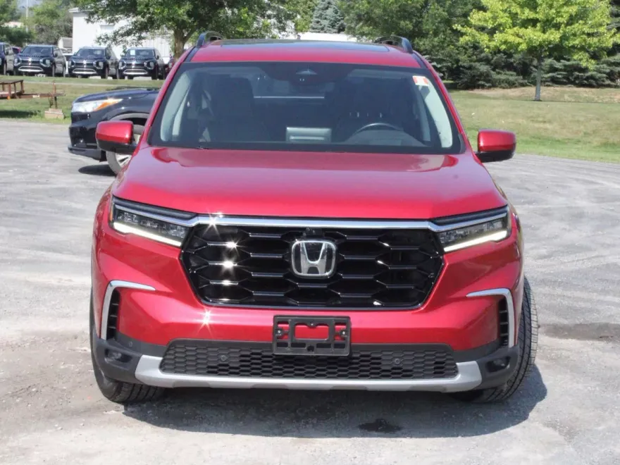 2023 Honda Pilot Elite photo 1