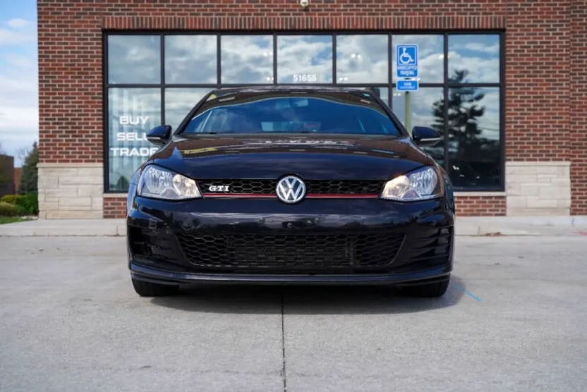2015 Volkswagen Golf GTI S photo 1