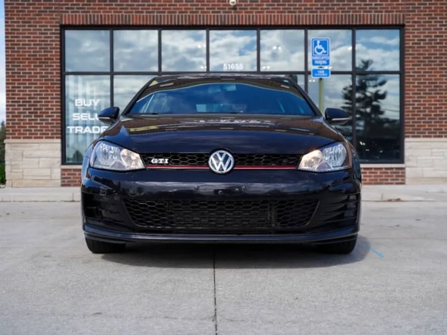 2015 Volkswagen Golf GTI S photo 1