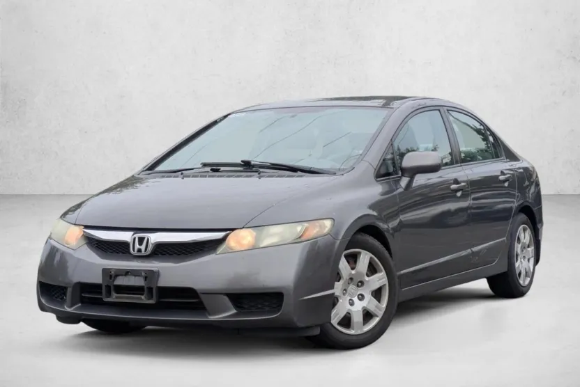 2010 Honda Civic LX photo 1