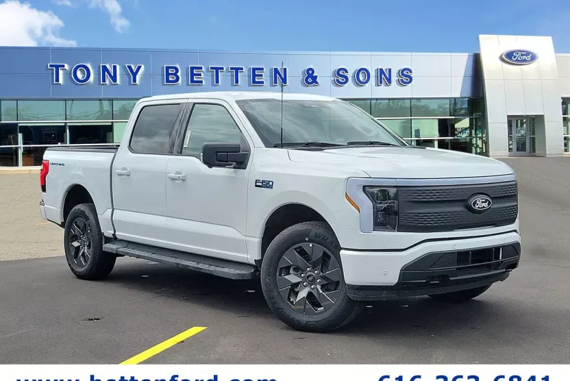 2025 Ford F-150 Lightning photo 1