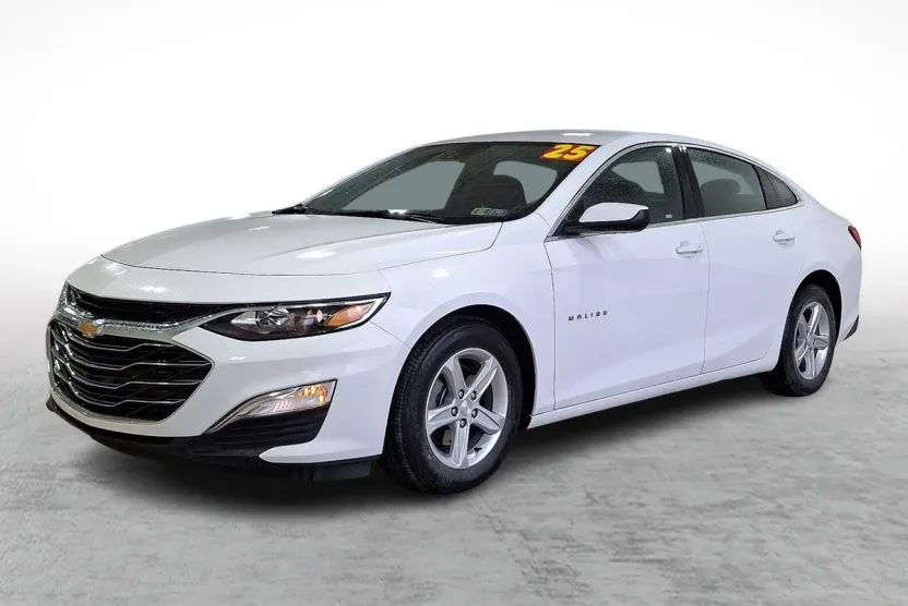 2025 Chevrolet Malibu LS photo 1