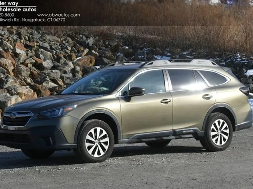 2021 Subaru Outback Premium photo 1