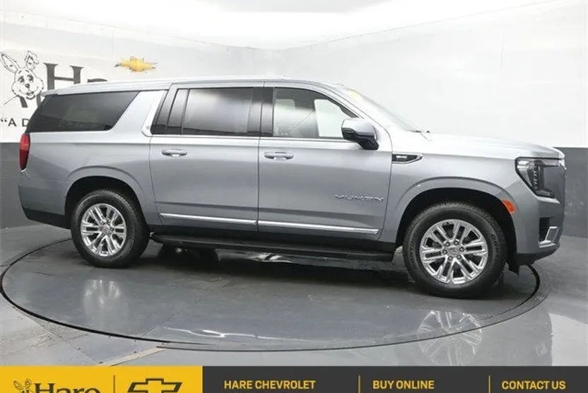 2024 Gmc Yukon XL SLT photo 1
