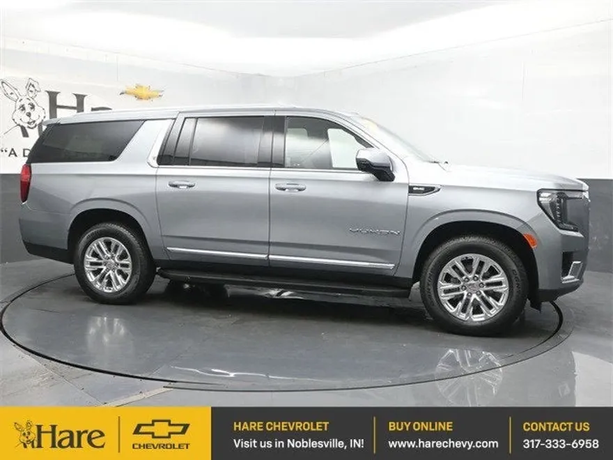 2024 Gmc Yukon XL SLT photo 1