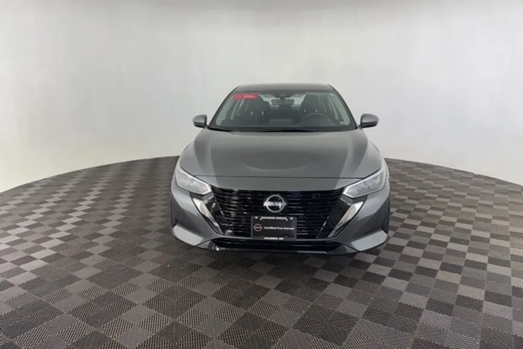 2025 Nissan Sentra SV photo 1