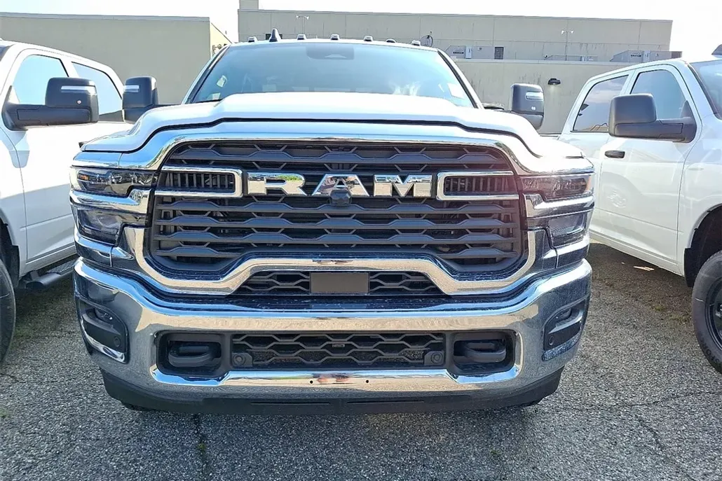 2025 Ram 3500 Tradesman photo 1