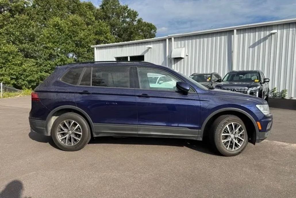 2021 Volkswagen Tiguan S photo 1