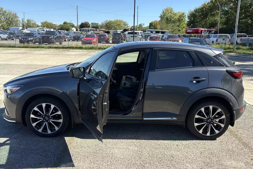 2019 Mazda CX-3 Grand Touring photo 1
