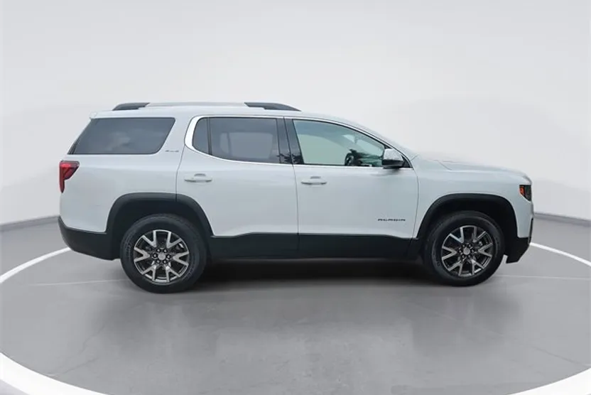 2022 Gmc Acadia SLE photo 1