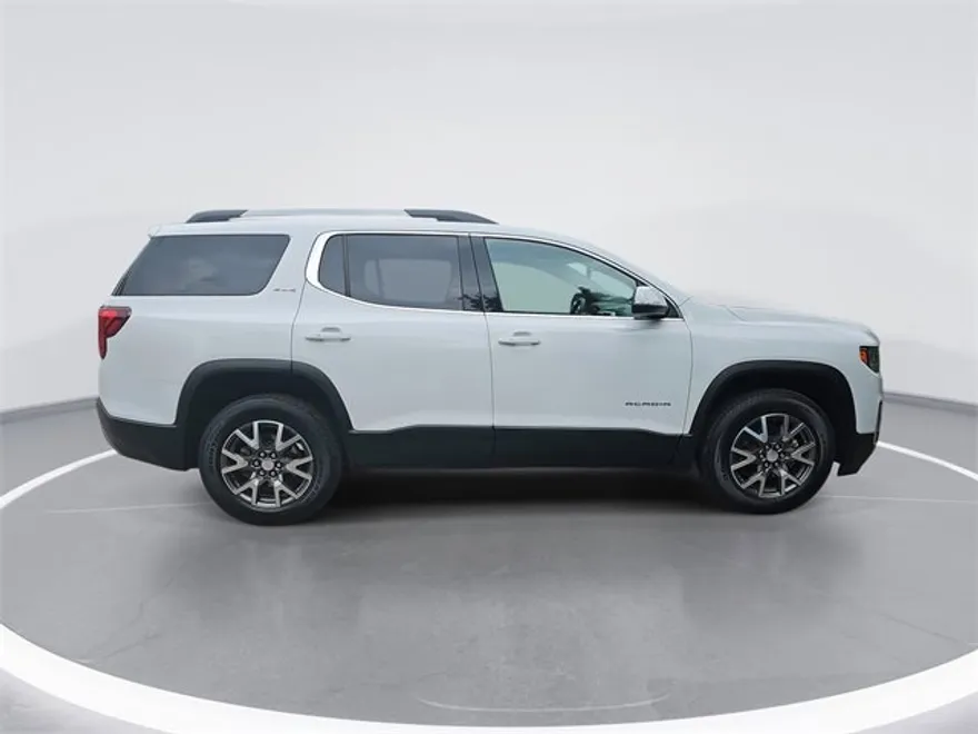 2022 Gmc Acadia SLE photo 1