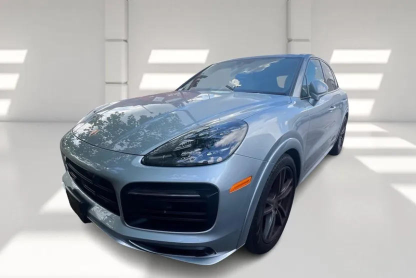 2022 Porsche Cayenne GTS photo 1