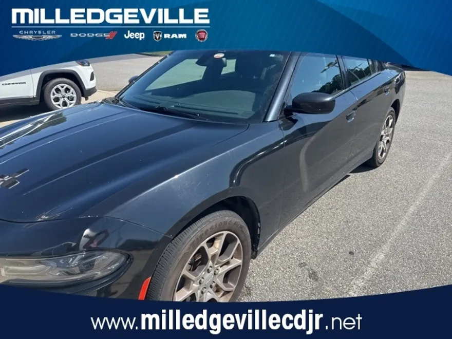 2016 Dodge Charger SXT photo 1