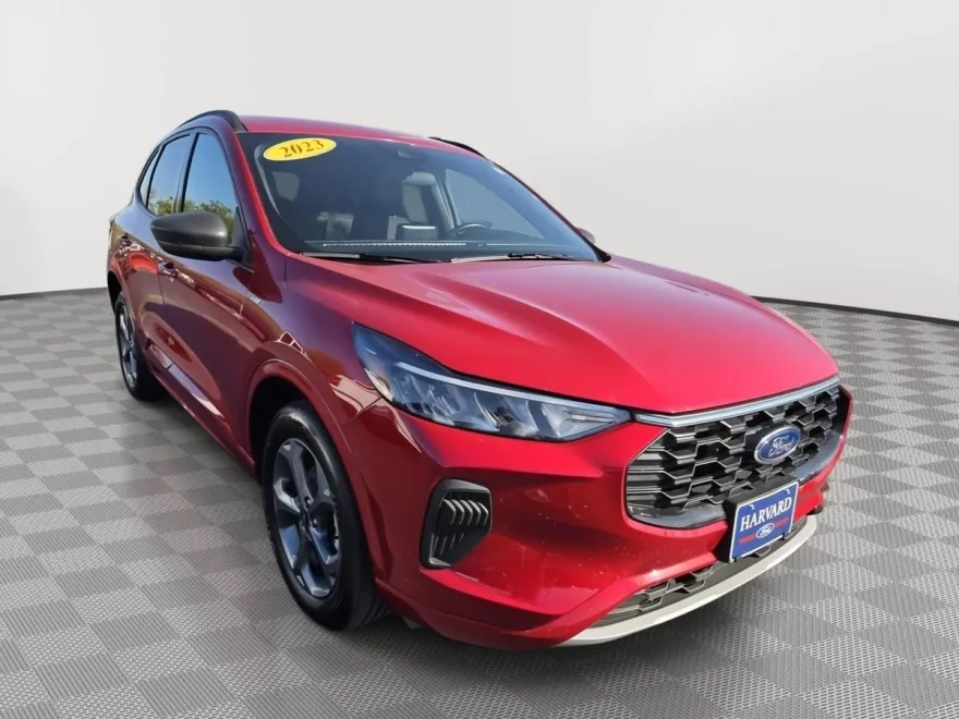 2023 Ford Escape ST-Line photo 1