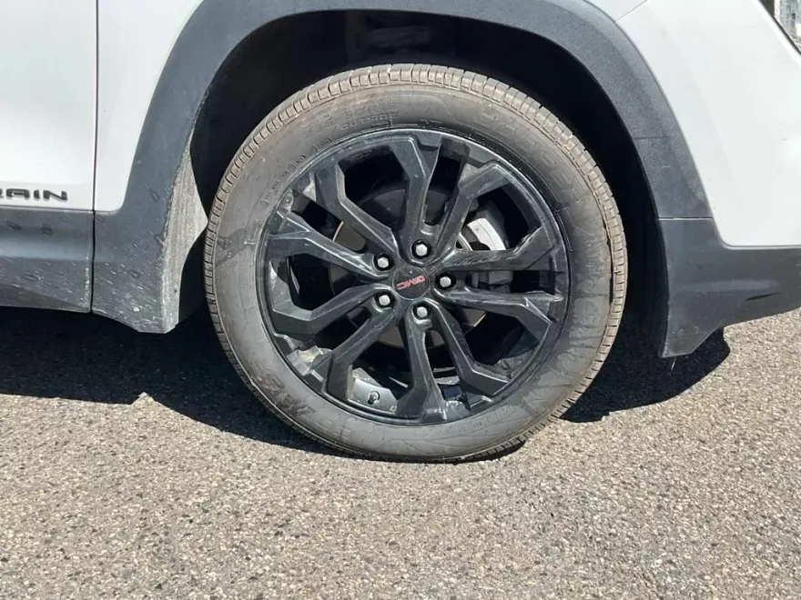 2022 Gmc Terrain SLE photo 1