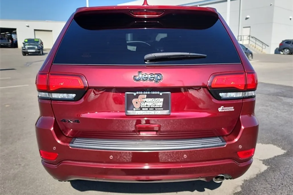 2020 Jeep Grand Cherokee Altitude photo 1