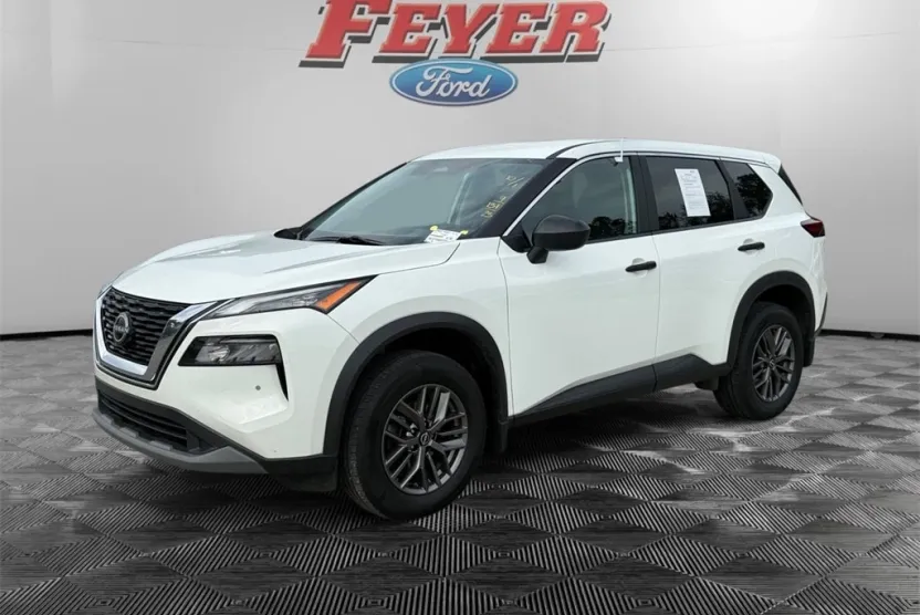 2023 Nissan Rogue S photo 1