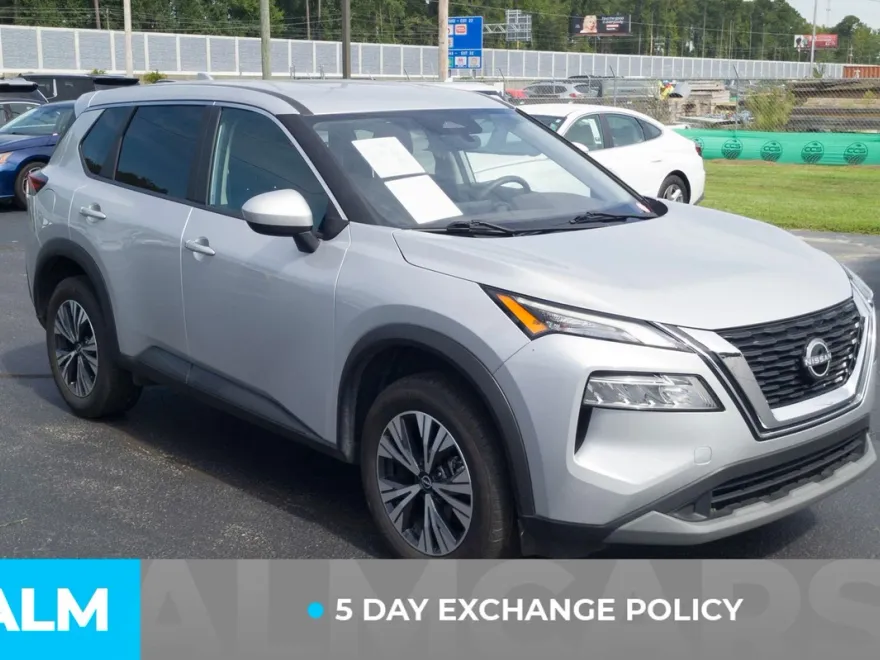 2023 Nissan Rogue SV photo 1