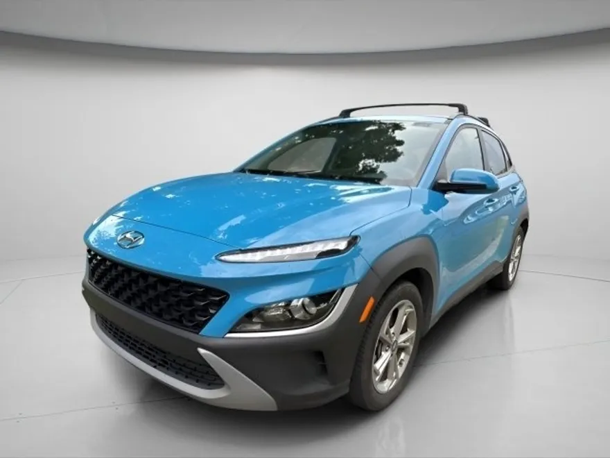 2022 Hyundai Kona SEL photo 1