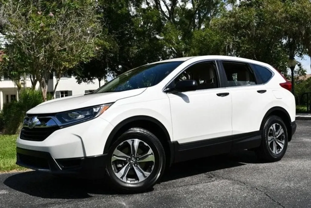 2018 Honda CR-V LX photo 1