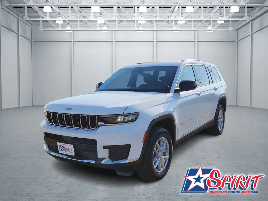 2025 Jeep Grand Cherokee Laredo photo 1