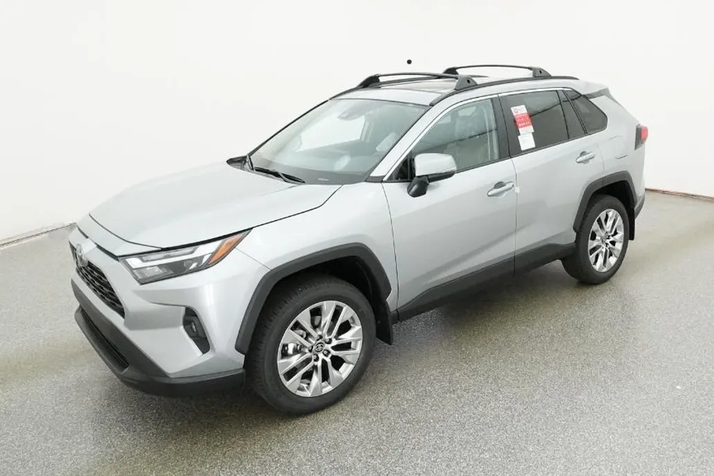 2025 Toyota RAV4 XLE Premium photo 1