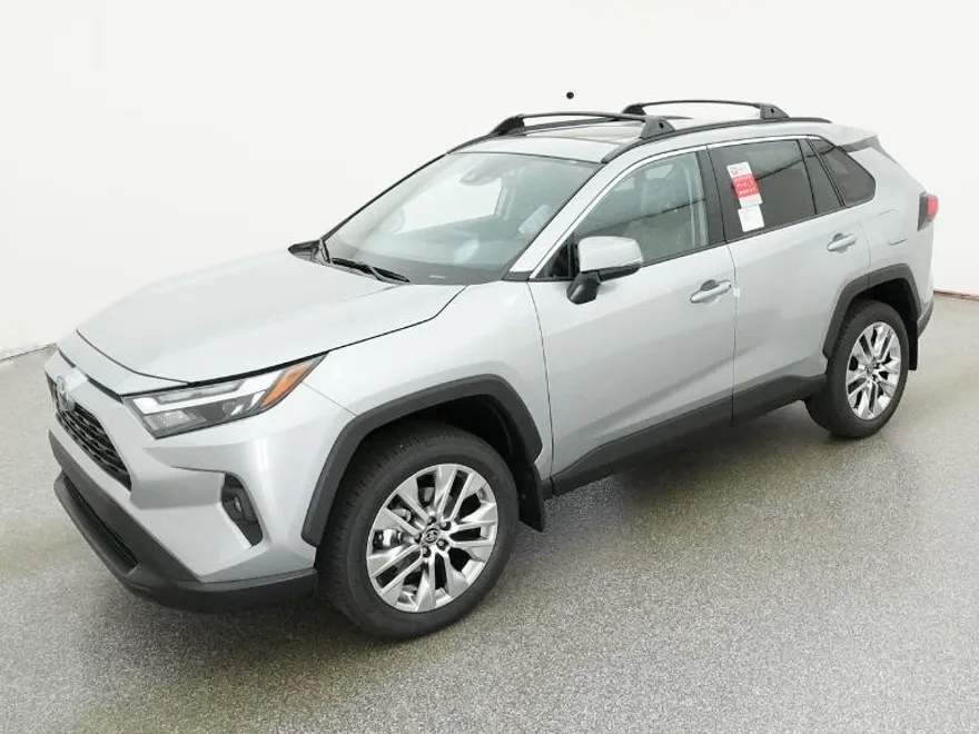2025 Toyota RAV4 XLE Premium photo 1