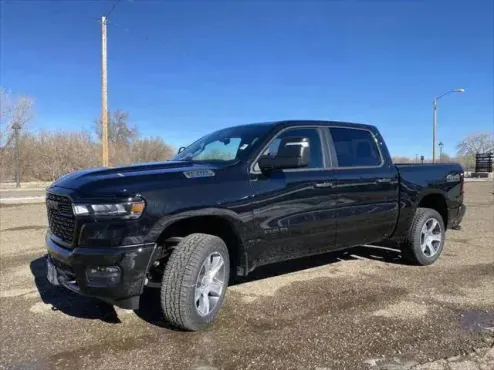 2025 Ram 1500 Tradesman photo 4