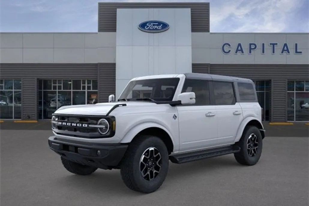 2025 Ford Bronco Outer Banks photo 1