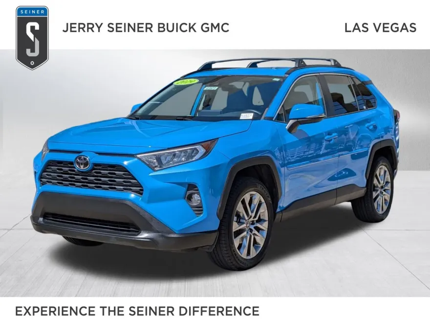 2019 Toyota RAV4 XLE Premium photo 1