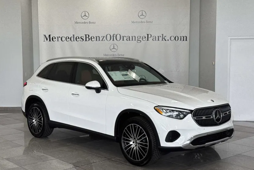 2026 Mercedes Benz GLC 300 4MATIC photo 1
