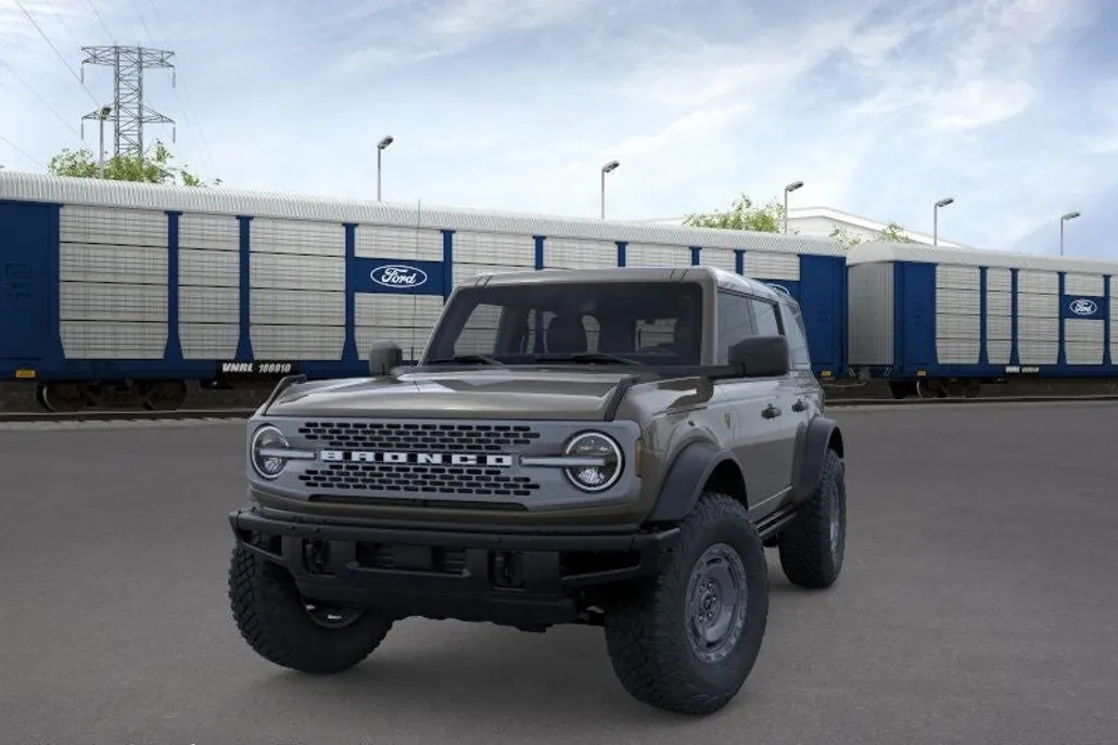 2025 Ford Bronco Badlands photo 1