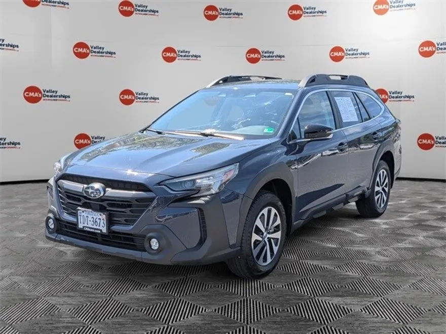2025 Subaru Outback Premium photo 1