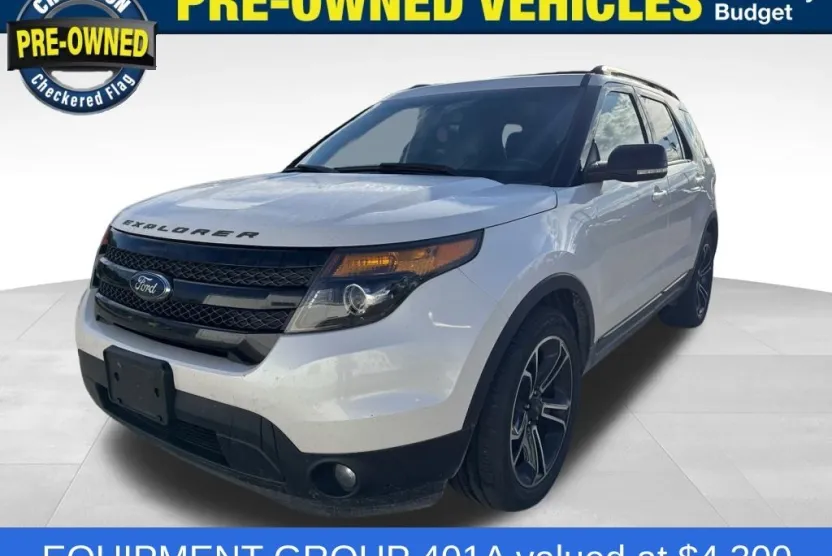 2015 Ford Explorer Sport photo 1