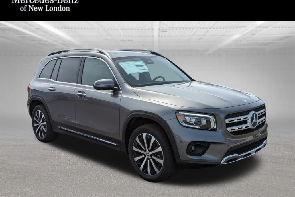 2023 Mercedes Benz GLB 250 4MATIC photo 1