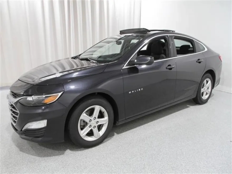 2022 Chevrolet Malibu 1LT photo 1