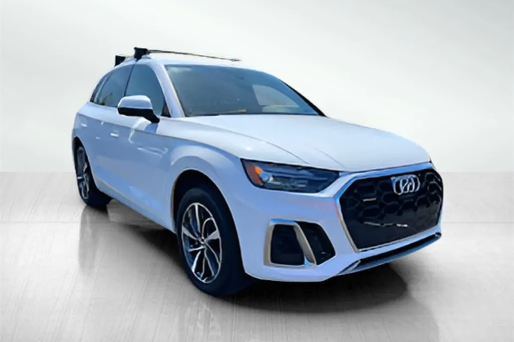 2024 Audi Q5 45 S line Premium photo 1