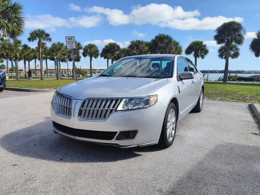 2012 Lincoln MKZ photo 1