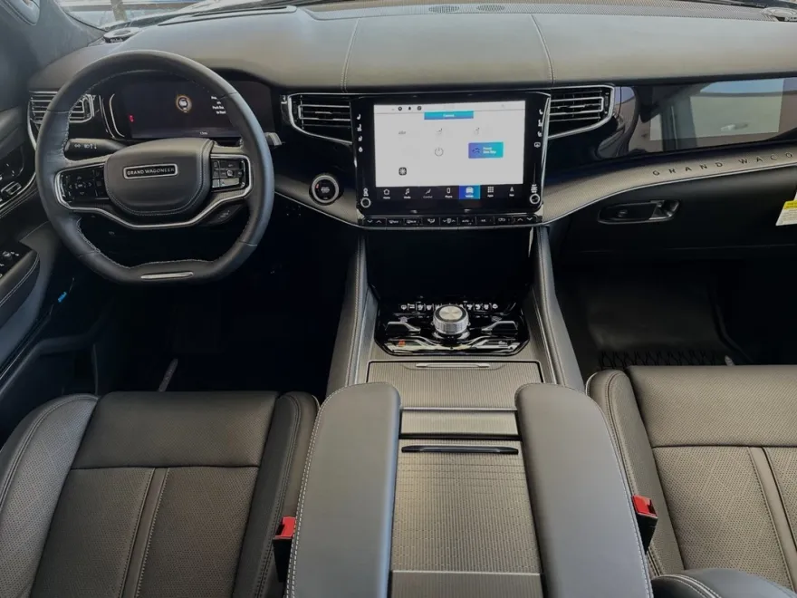 2024 Jeep Grand Wagoneer L photo 14