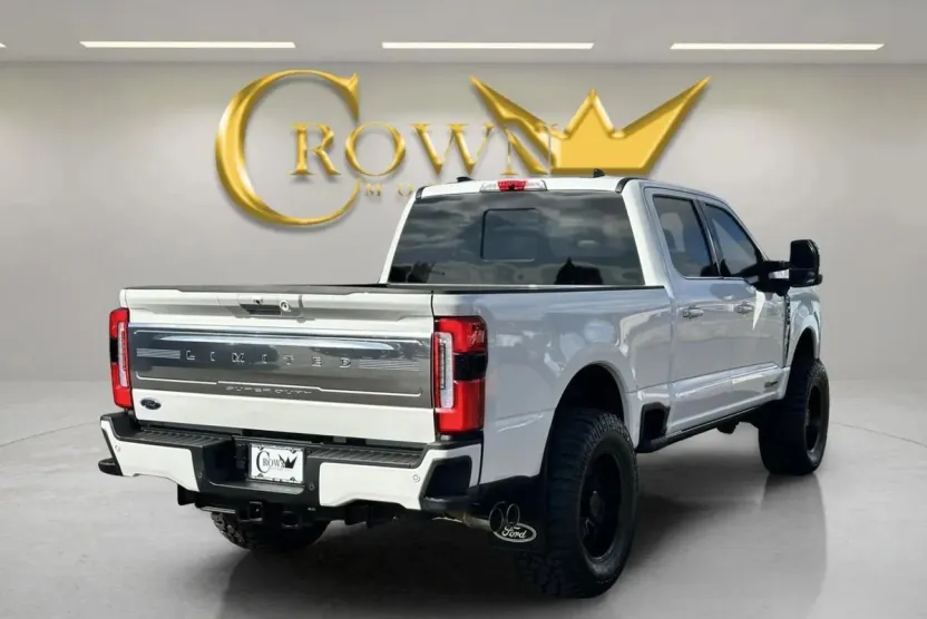 2024 Ford F-350 photo 1
