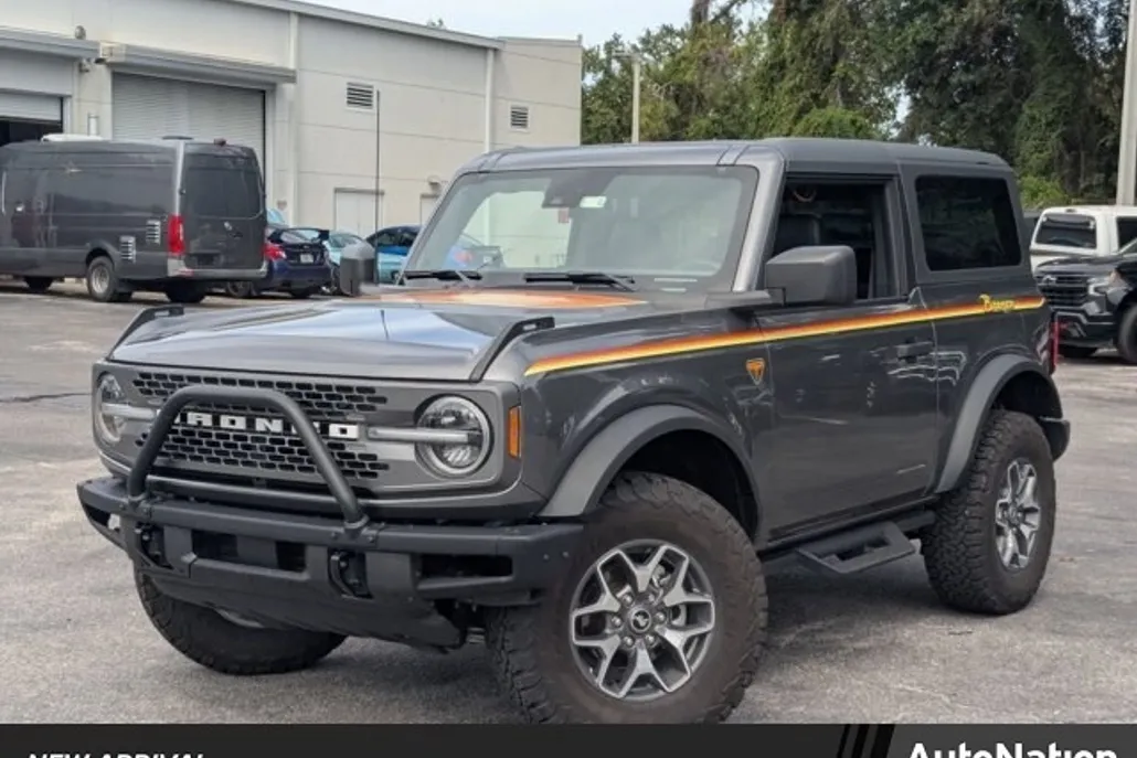 2024 Ford Bronco Badlands photo 1